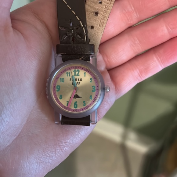 Roots Floral Girls Watch - Picture 5 of 6